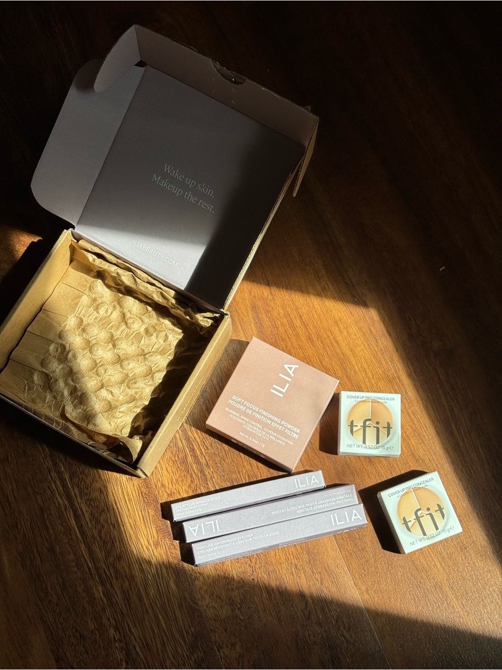 BUNDLE makeup products • all new uncapped for photos only